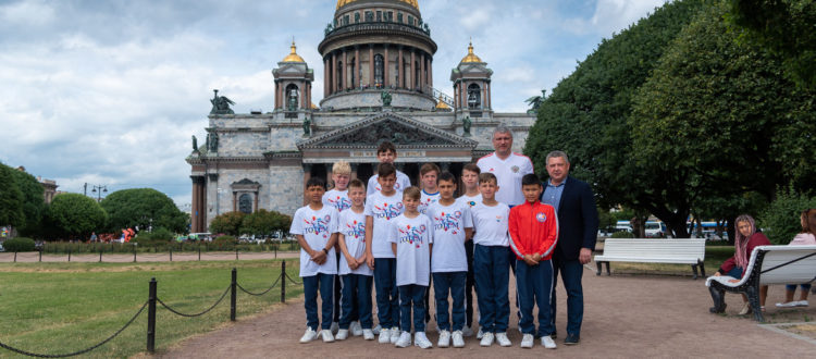 Команда юниоров ФК «Тотем» прибыла в Санкт-Петербург