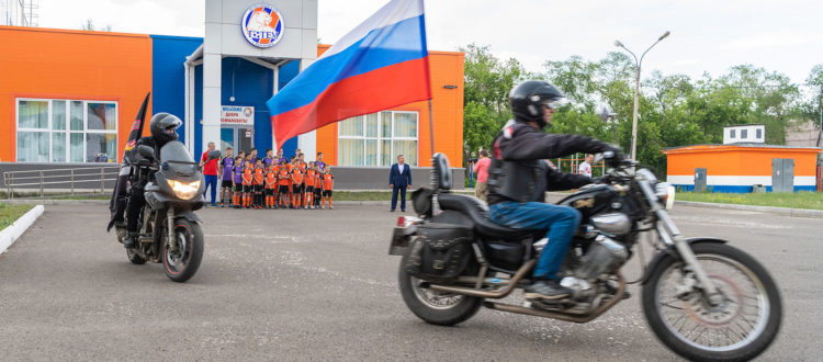 Байк-клуб «Ночные волки» в гостях у ФК «Тотем»