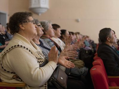 Кировский район поздравили с Новым годом