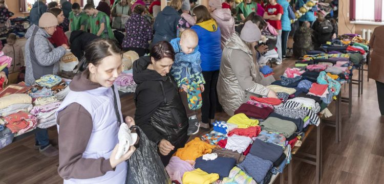 Семьи Заозерного получили поддержку «Тотемки»