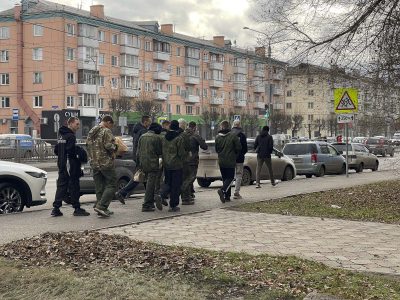 Волонтеры центра «Первые» помогли экологии Красноярска